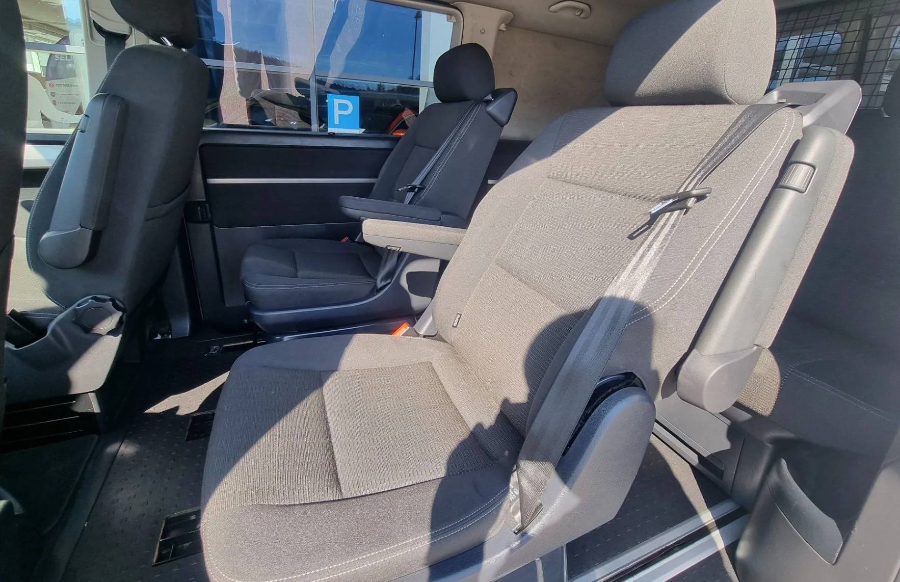 Zunanja slika - VW Multivan - 2.0 TDI DSG - SLOVENSKI+2. LASTNIK+VLEČNA KLJUKA - 10