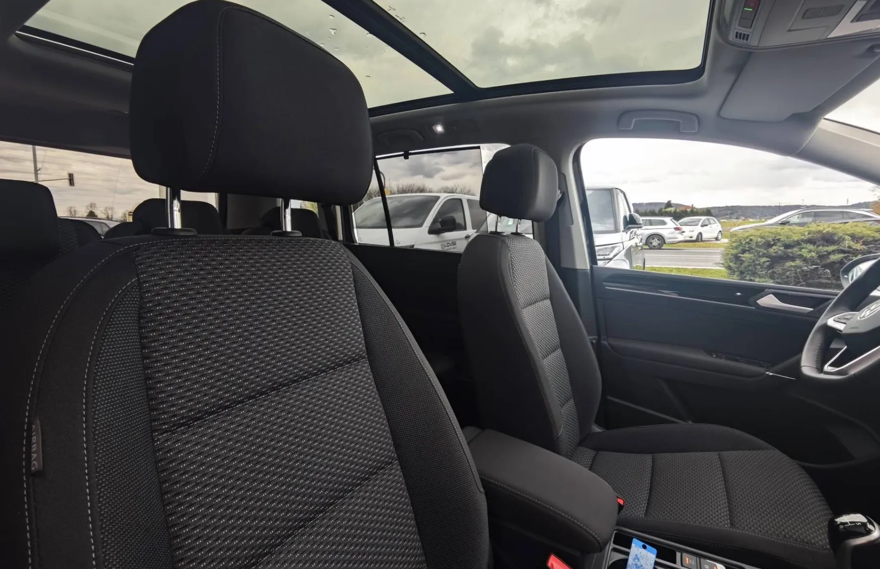 Zunanja slika - Volkswagen Touran - 2.0 TDI 4 ALL |PANORAMA|NAVI|FULL LED| - 11