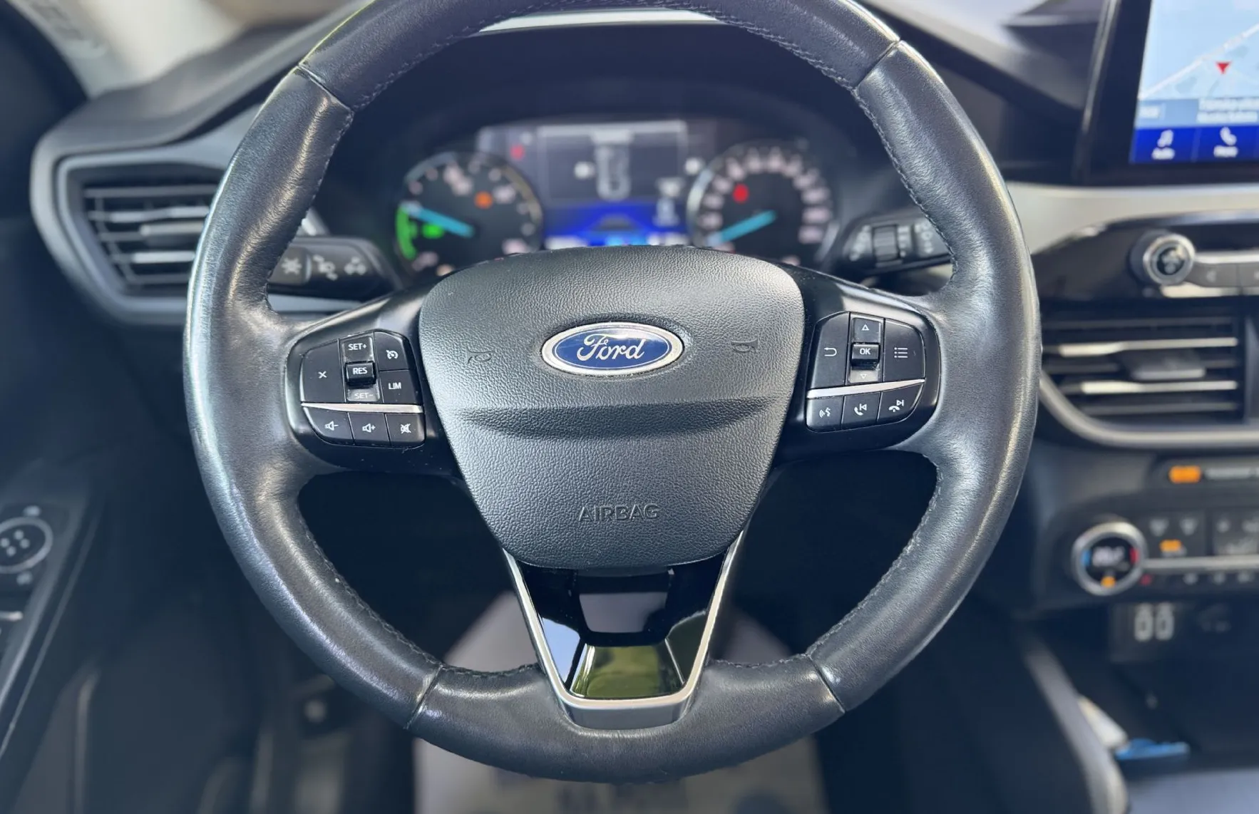 Zunanja slika - Ford Kuga - 2.0 PHEV-1last-navi-pdc-alu-acc-vl.kljuka-servisir - 13