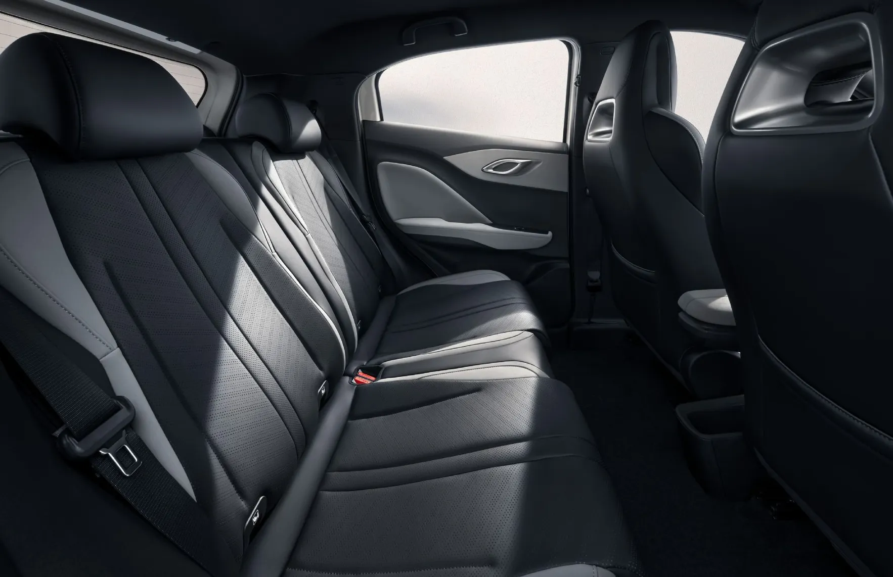Zunanja slika - BYD DOLPHIN SURF - ACTIVE 30kWh 65kW - 8
