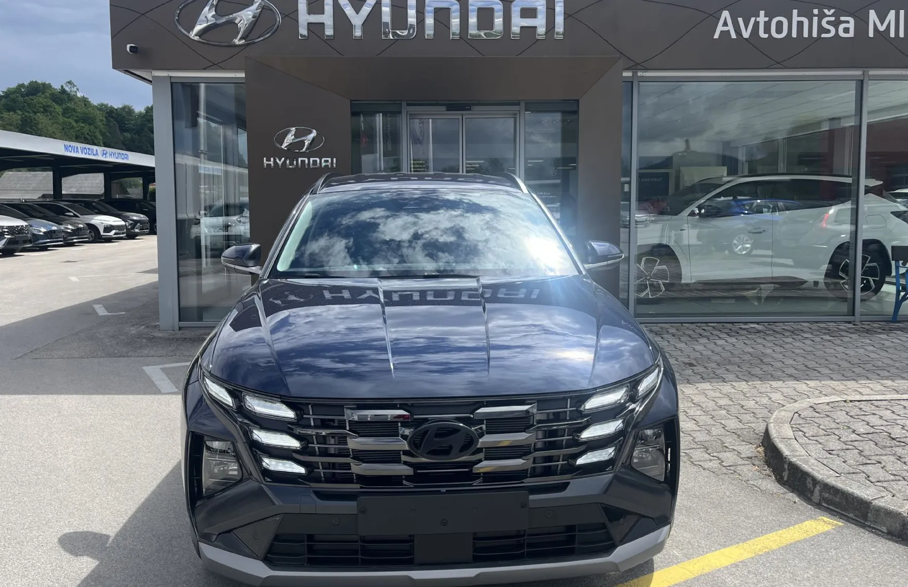 Zunanja slika - Hyundai Tucson - 1.6T T-GDI 150 STYLE. 18 col. WINTER. LED. RADAR - 2