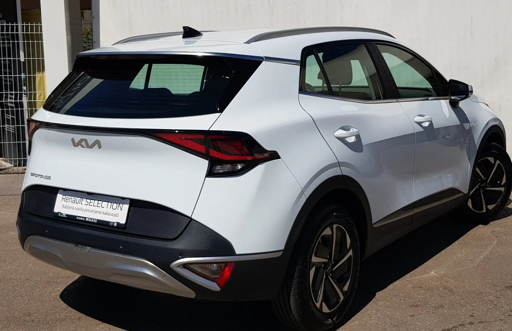 Zunanja slika - KIA Sportage - 1.6 CRDI MHEV EX Style DCT-F1-KAMERA-NAVI-1.LAST - 5