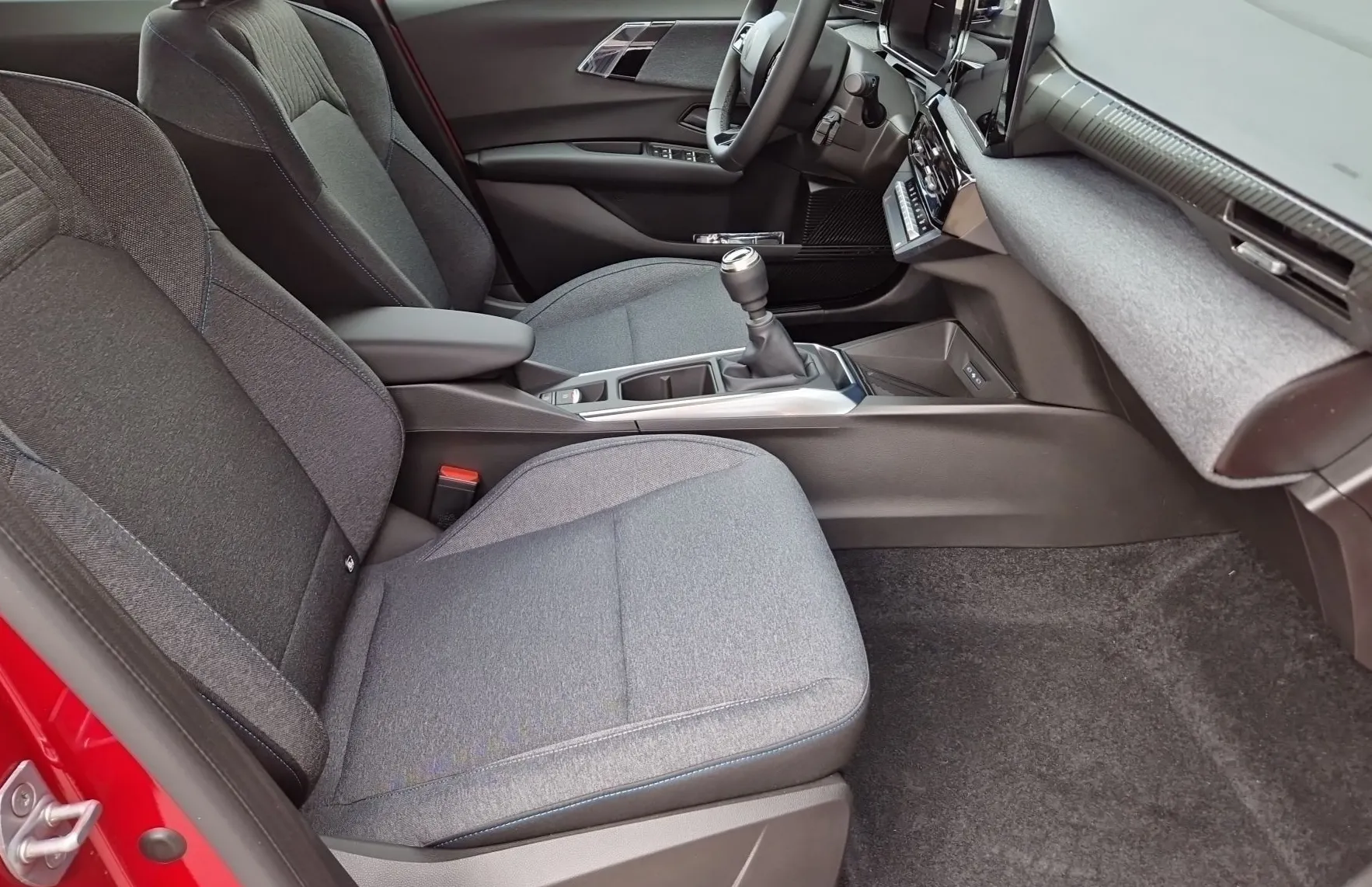 Zunanja slika - Renault Clio - TCe 115 Evolution + paket udobje in kamera - 17