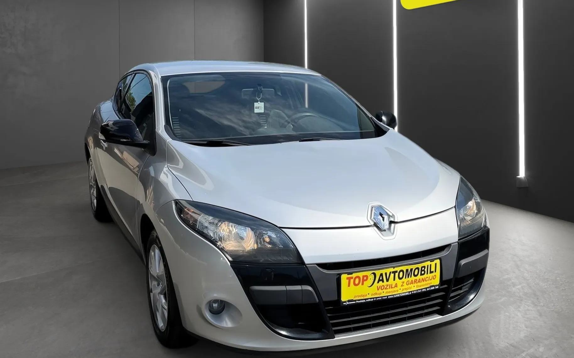 Zunanja slika - Renault Mégane - Megane 1.6 16V SLOVENSKO VOZILO REDNO SERVISIRANO TOP - 11