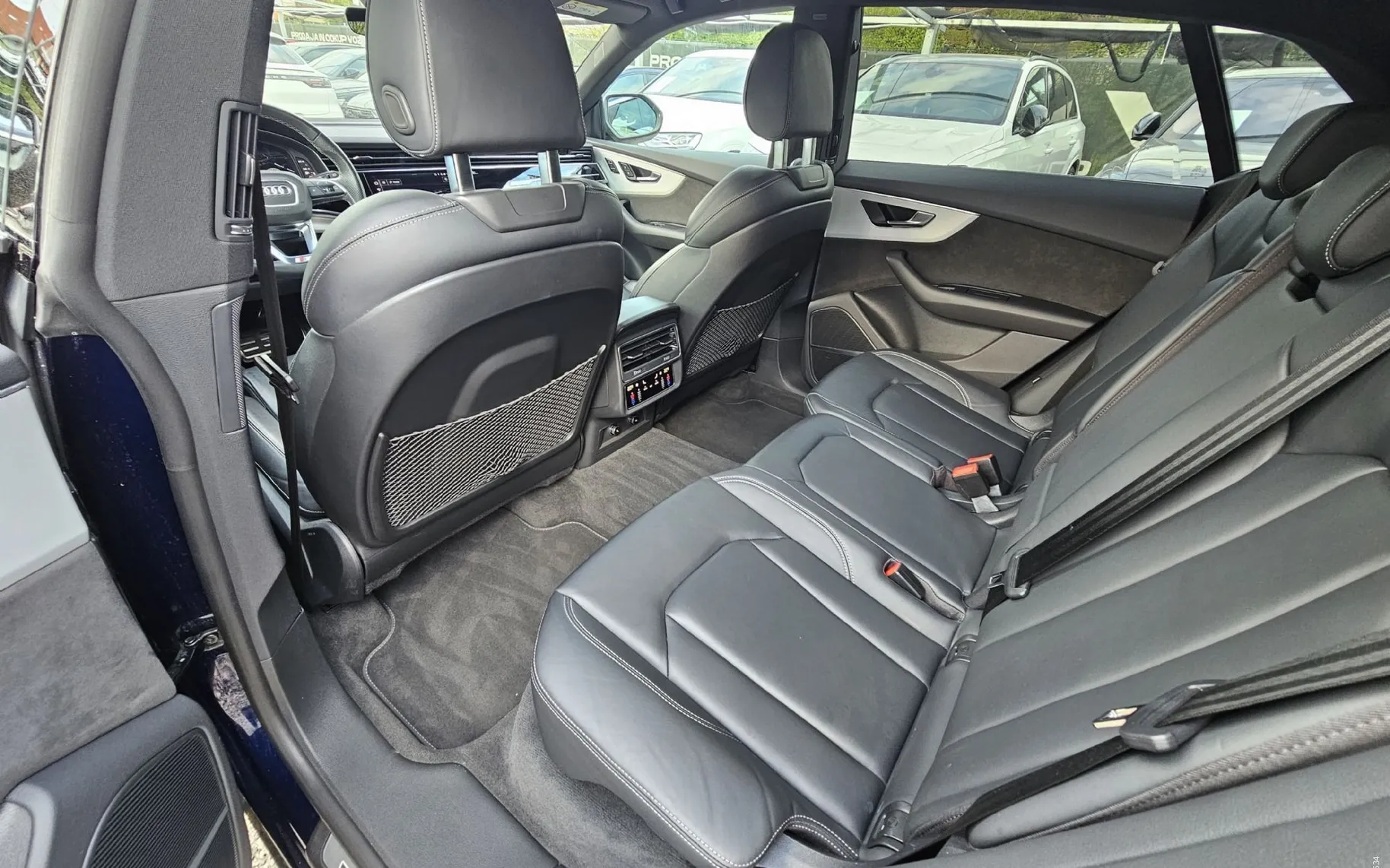 Notranja slika - Audi Q8 - 55 TFSI S-LINE |MATRIX|3D-KAM|KLJUKA|AIR-MATIC|A20 - 10