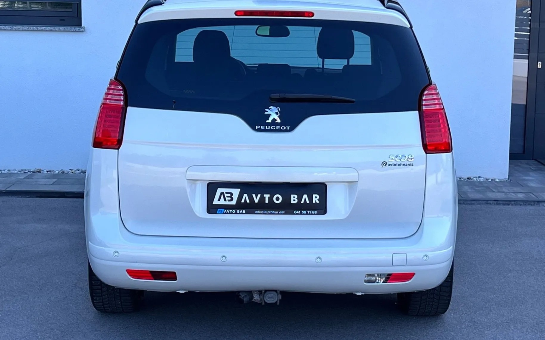 Notranja slika - Peugeot 5008 - 1.6 HDi Style+PANORAMA+ALU+LED+TEMP - 7