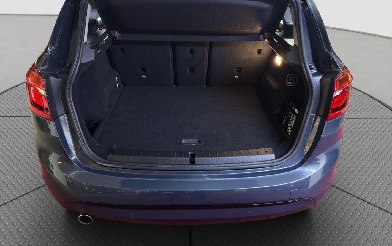 Notranja slika - BMW Serija 2 - Bmw 218d Active Tourer M paket - 14