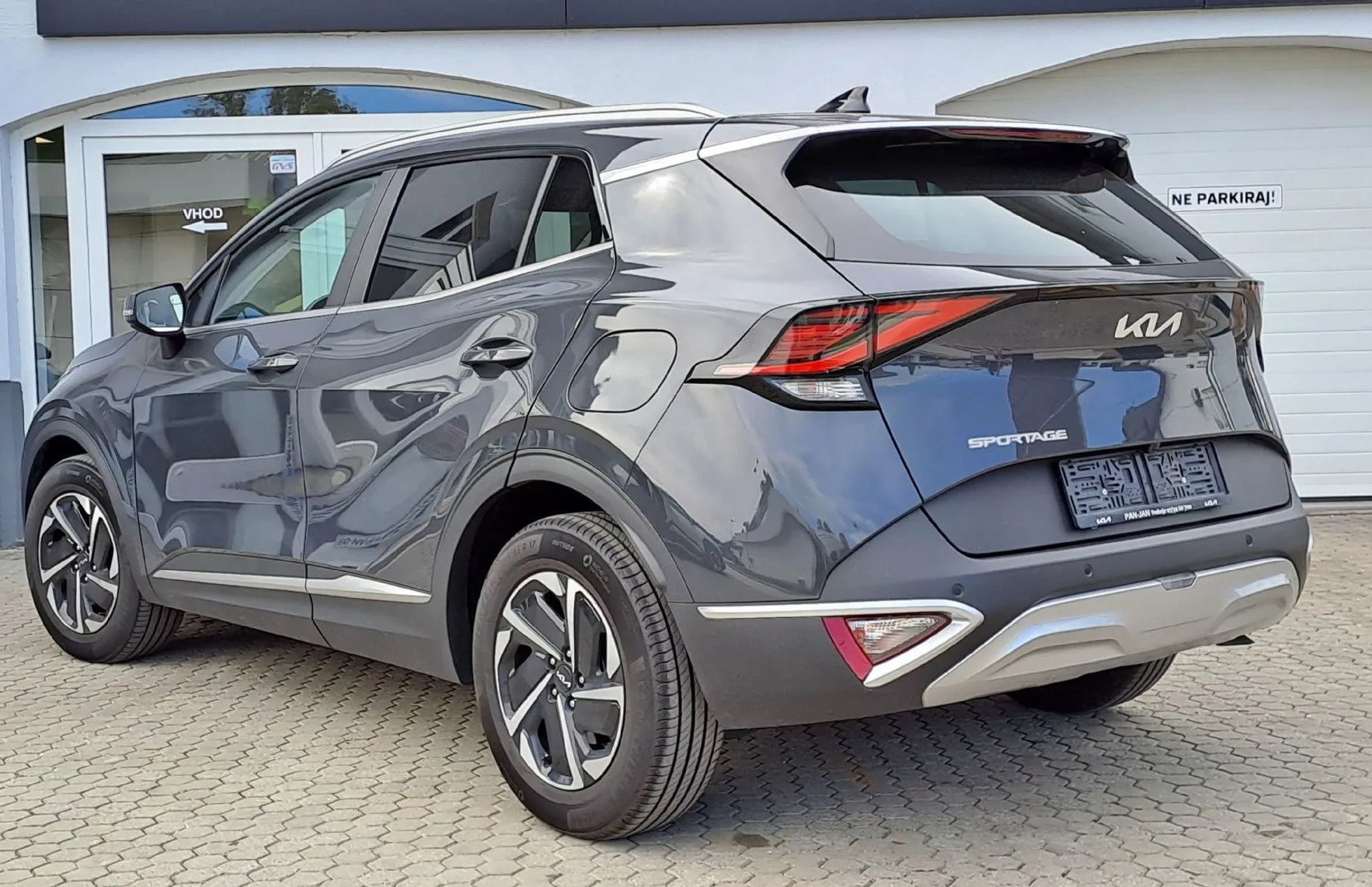 Zunanja slika - KIA Sportage - 1.6 T-GDi 118kW EX Fresh Plus ISG. 7 DCT - 2