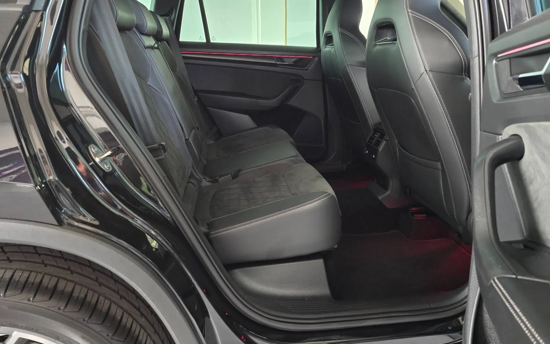 Notranja slika - Škoda Kodiaq - 2.0 TDI Sportline DSG- Matrix.virtual.kamera.ALU19 - 19