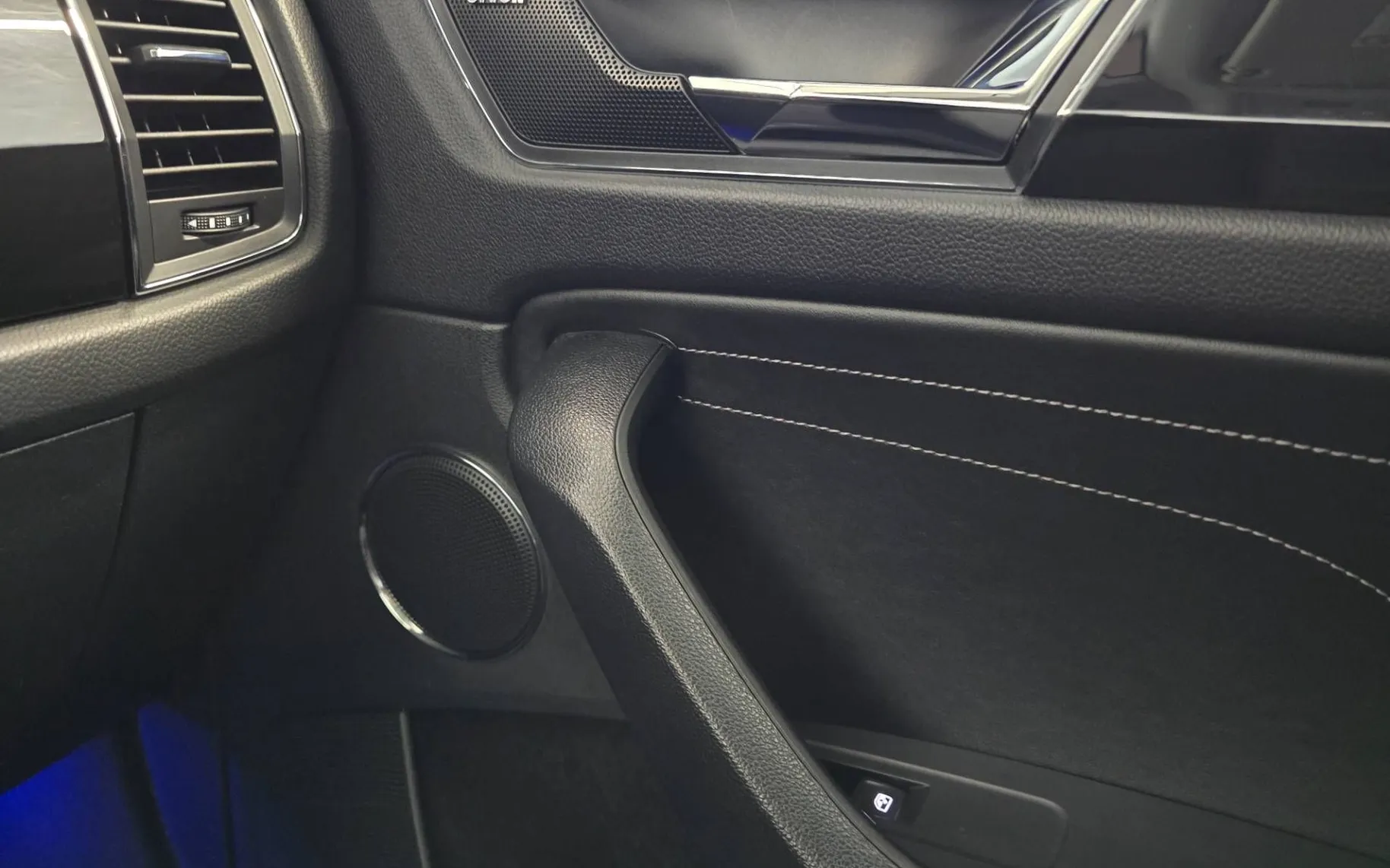 Notranja slika - Škoda Kodiaq - 2.0 TDI L K DSG - Matrix.360kam.Canton.asistence - 17