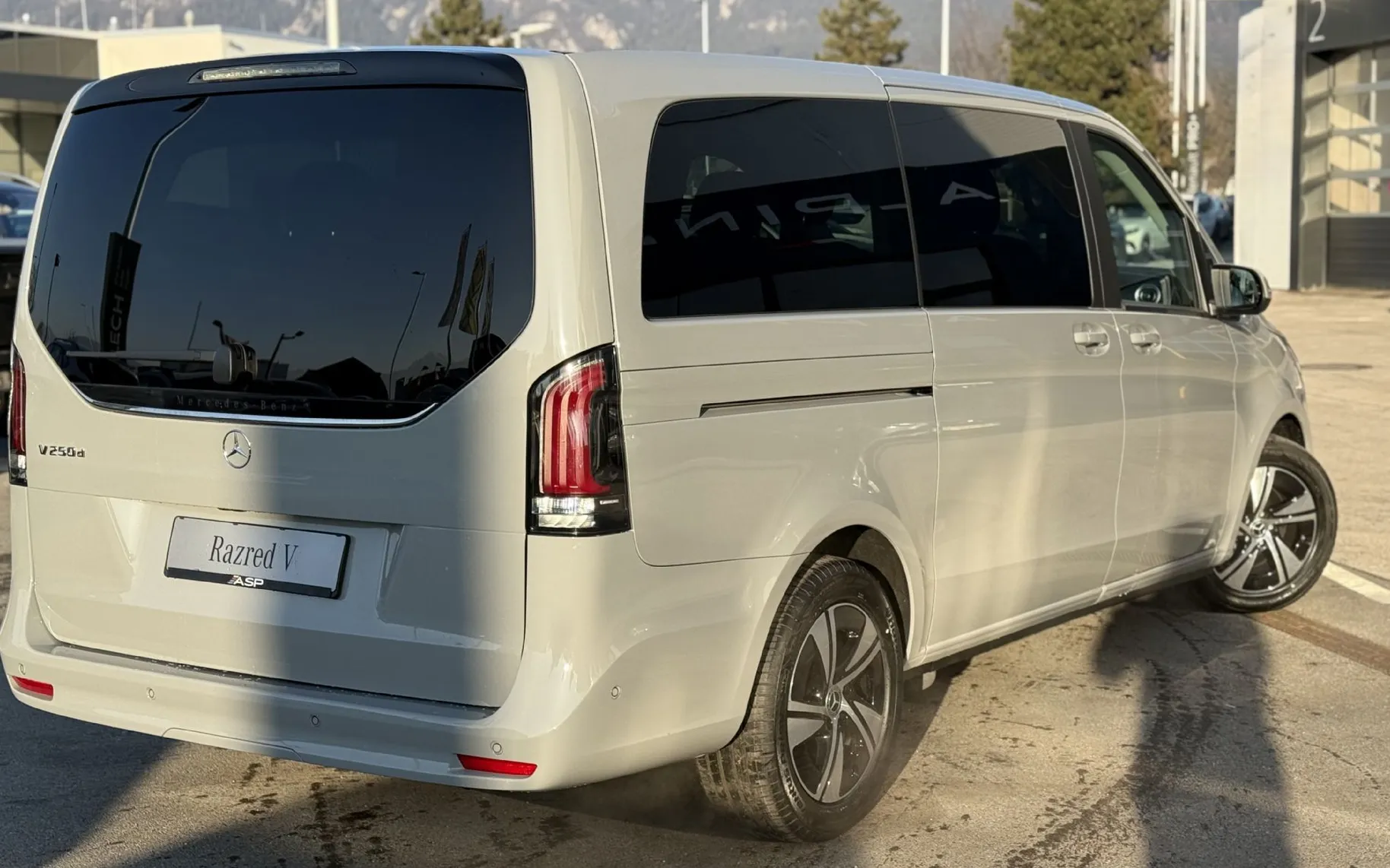 Zunanja slika - Mercedes-Benz V-Razred - V 250 d Style dolgi - 6
