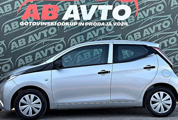 Zunanja slika - Toyota Aygo - 1.0 VVT-i x KLIMA+BT TEL+SERVO+BREZ POLOGA+UGODNO - 8