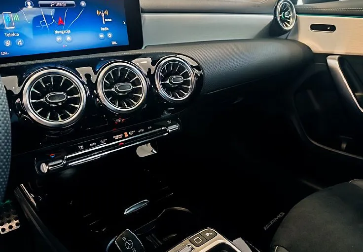 Zunanja slika - Mercedes-Benz CLA-Razred - 200 AMG PRO ALPINE BLACK-KAM-DAB-19 COL-LED-VIDEO - 11
