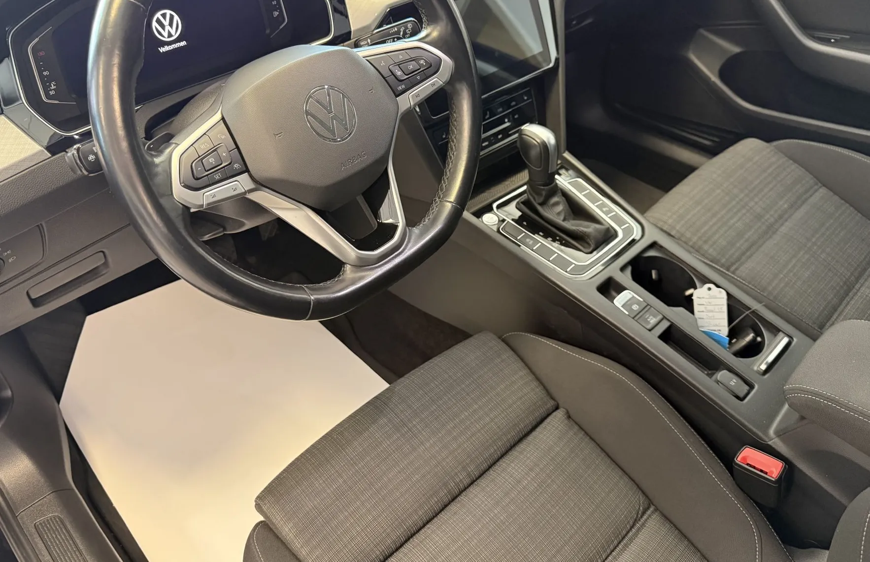 Zunanja slika - VW Passat - Variant 1.5 TSI BMT Elegance -DSG-VIRTUAL-ACC-KAMERA-LED - 10