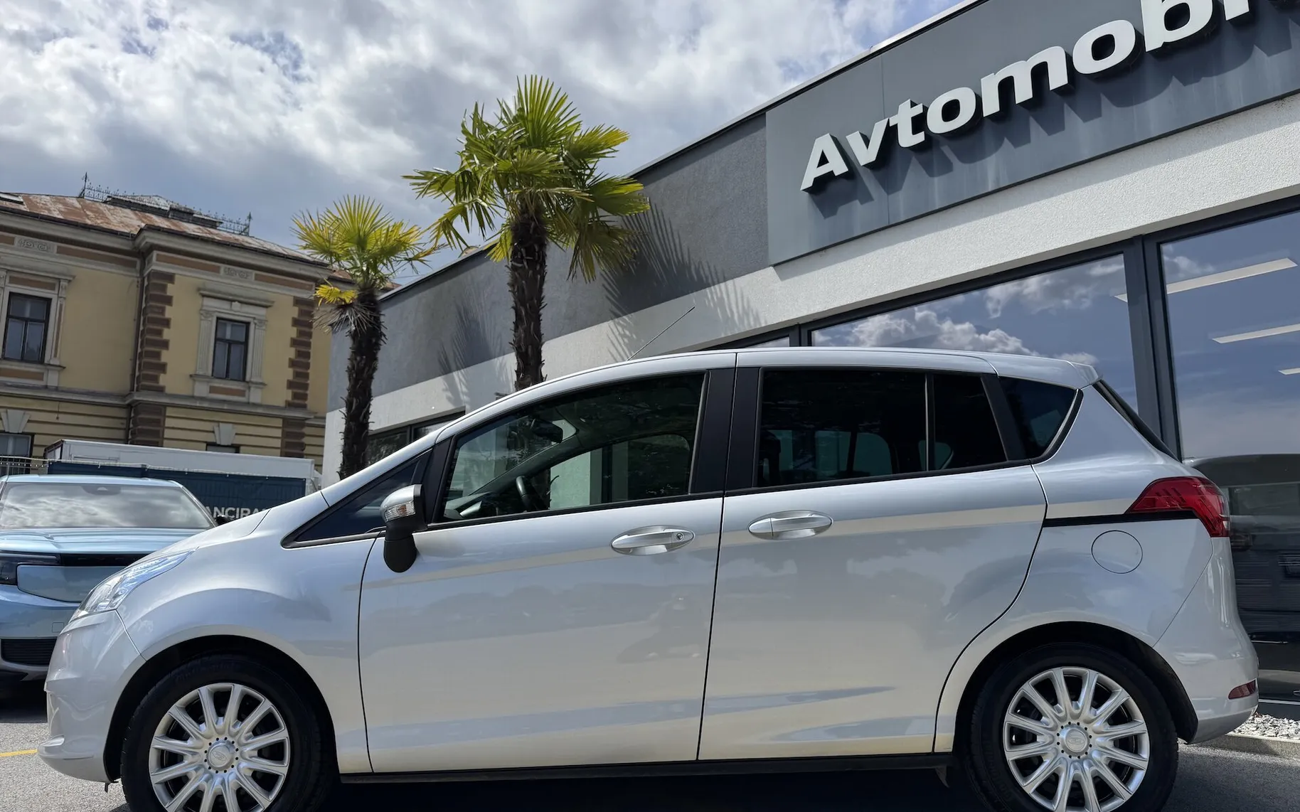 Zunanja slika - Ford B-MAX - 1.0 EcoBoost TREND SAMO 20.539 km 1.LASTNIK SLO - 4