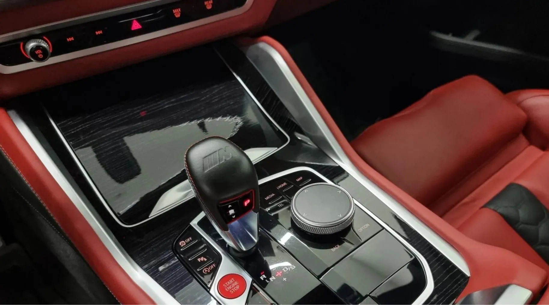 Zunanja slika - BMW X6 - serija : M Competiton xDrive SLO - AKRAPOVIČ - HUD - HARMAN - 11