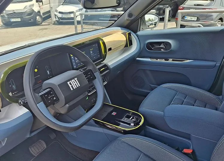 Zunanja slika - Fiat Grande Panda - 1.2 T-Gen3 AT6 LaPrima - 7