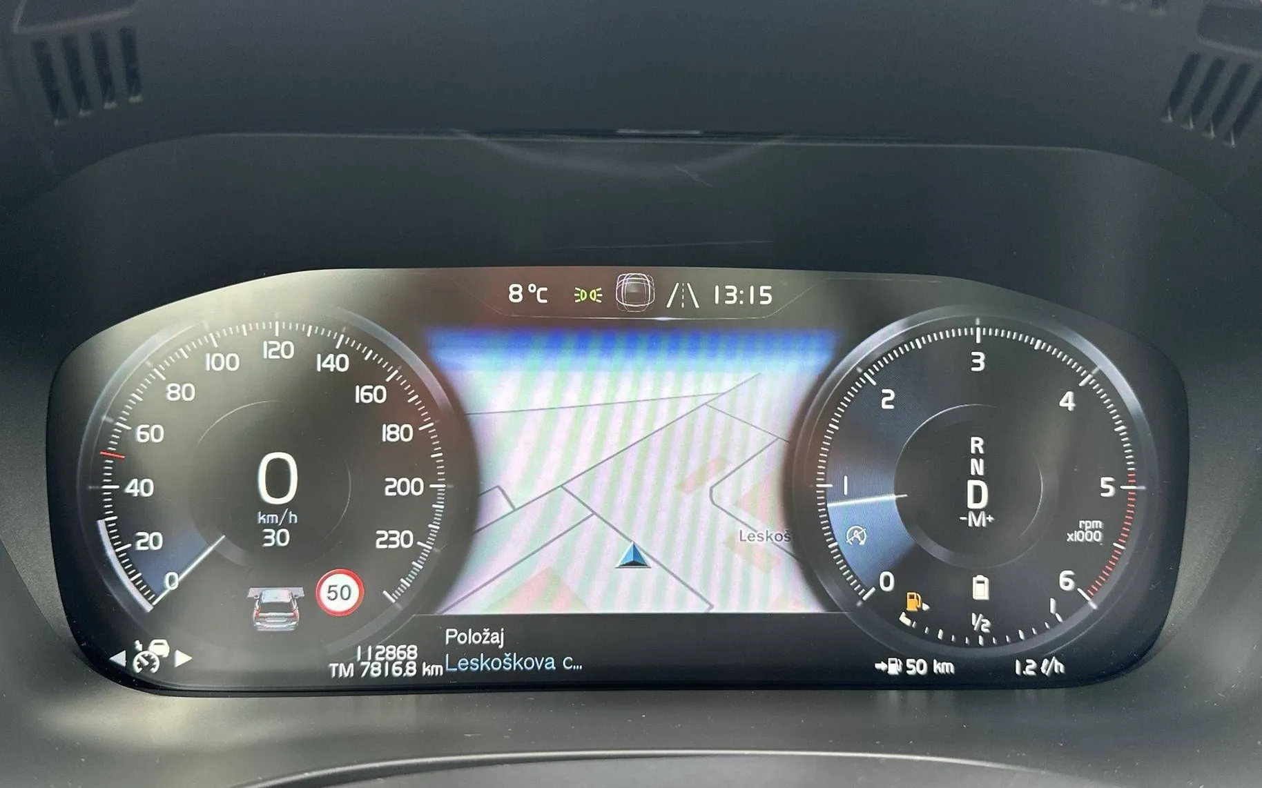 Notranja slika - Volvo XC60 - B4D AWD AUT Momentum Pro - 15