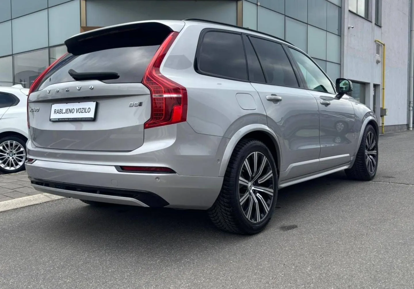 Zunanja slika - Volvo XC90 - B5D AWD Plus Dark Avt. SLO-ZRAČNO-HAR KARDON-PANO - 4