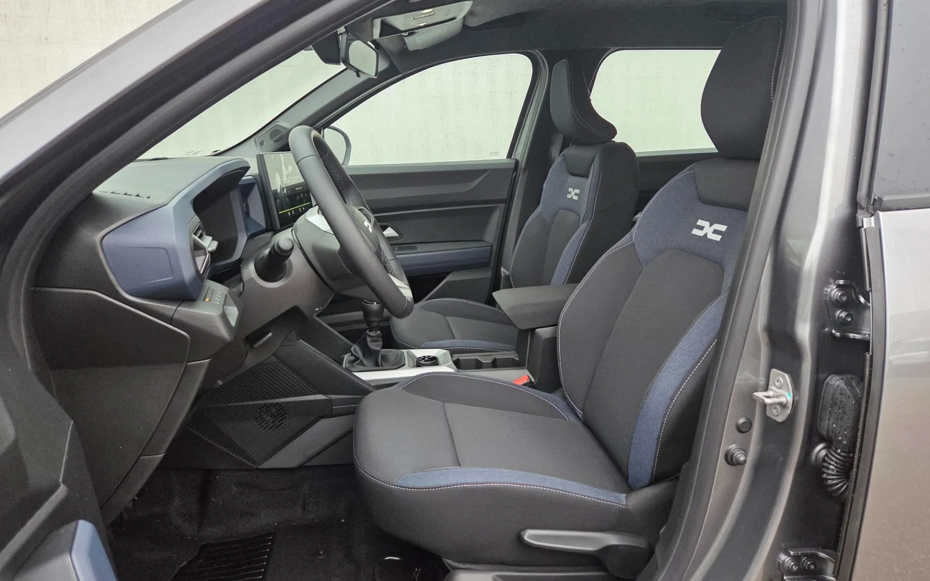 Zunanja slika - Dacia Bigster - Expression Hybrid155+Paket Zima+Easy+Vinjeta - 12