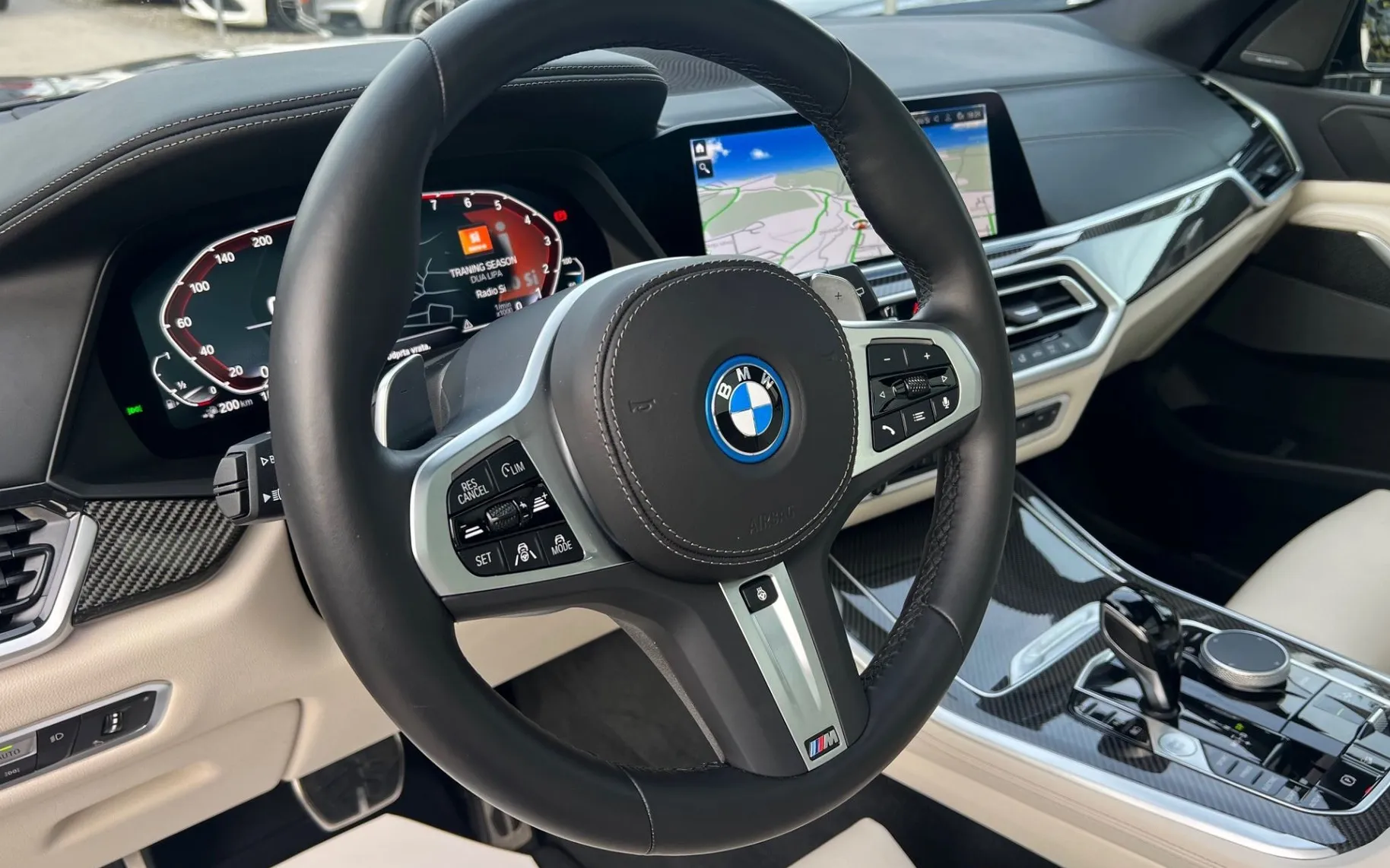 Zunanja slika - BMW X5 - serija : xDrive45e M SPORT LASER ACC PANO HEADuP ALU22 - 16