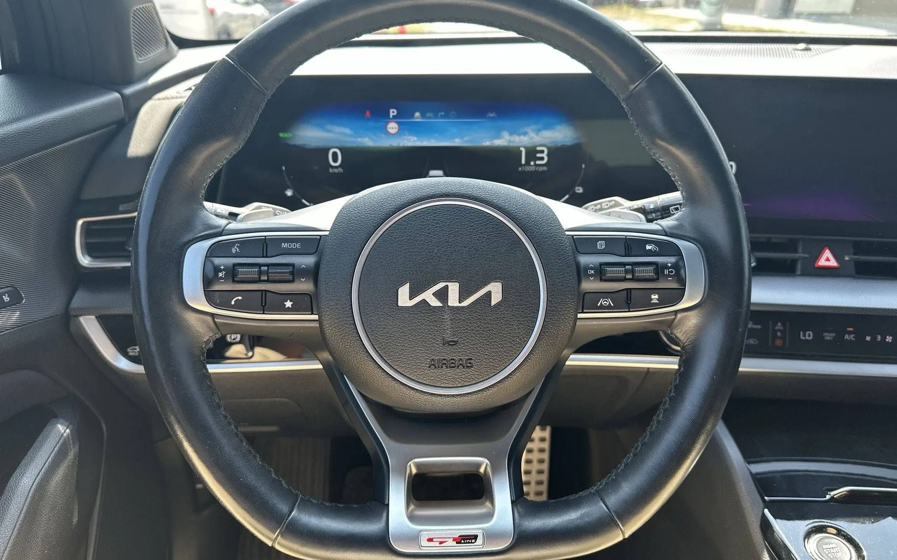 Notranja slika - KIA Sportage - 1.6 T-GDI HEV GT-Line Avt. - 14