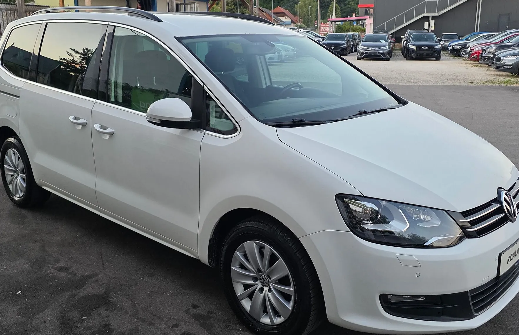 Zunanja slika - Volkswagen Sharan - 2.0 TDI BLUEMOTION XENON-7SEDEŽEV-SLOVENSKI - 3