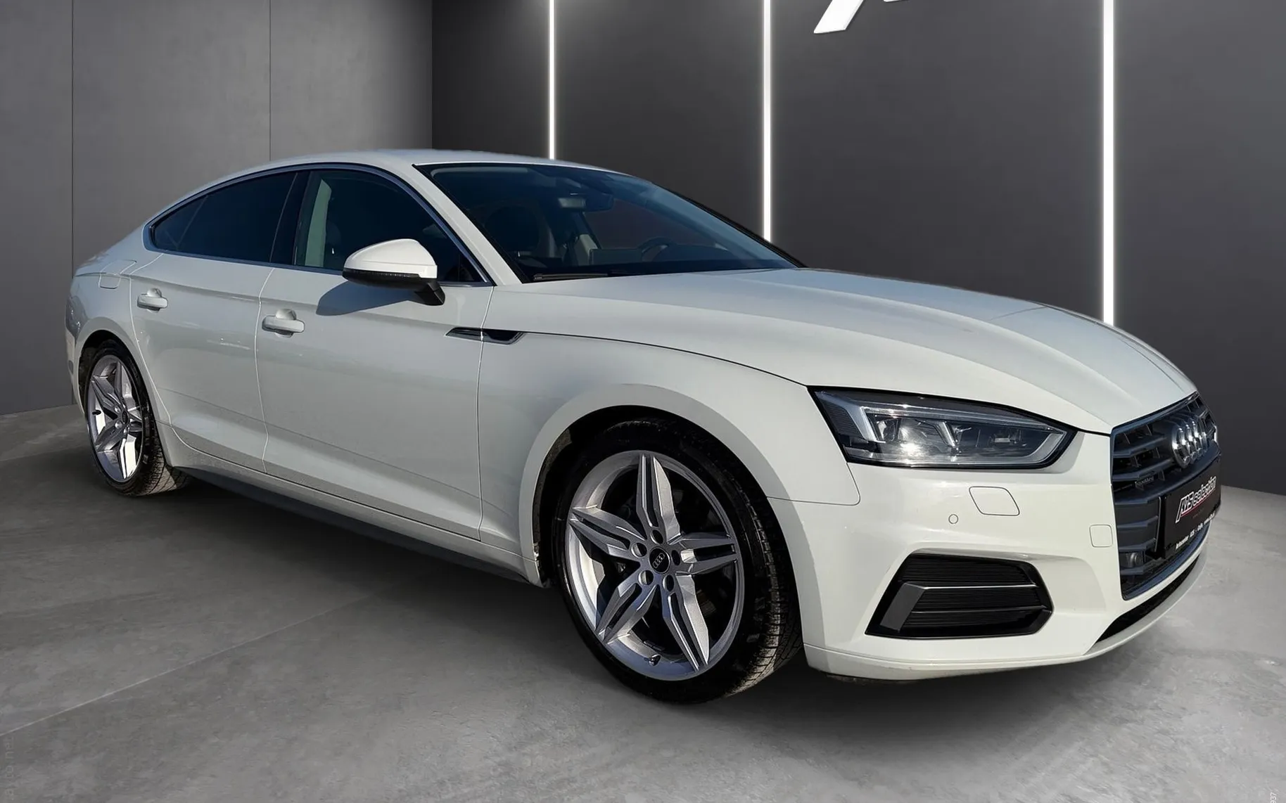 Zunanja slika - Audi A5 Sportback - Sport 2.0 TDI quattro-87.500km-Webasto - 2