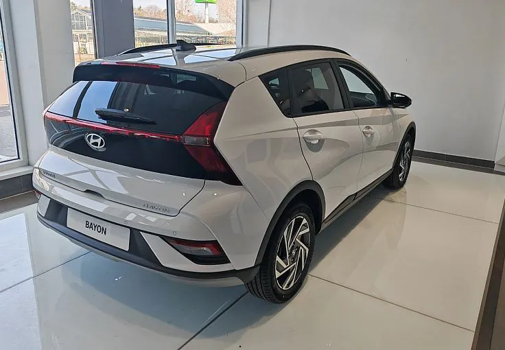 Zunanja slika - Hyundai Bayon - 1.0 T-GDI 90 STYLE WINTER PAKET - 4