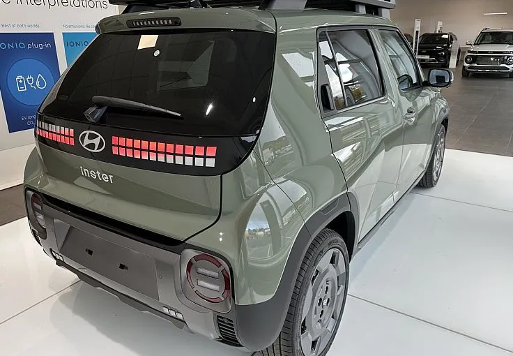 Zunanja slika - Hyundai Inster - 49 kWh Cross Impression   WINTER-V2L-DIGITAL KEY - 4