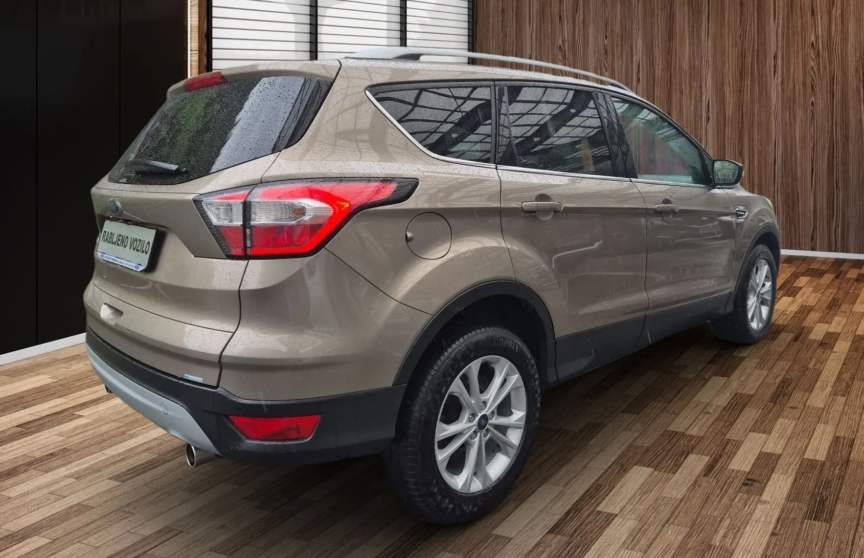 Zunanja slika - Ford Kuga - TITANIUM 1.5 EcoBoost 150PS M6-OGROMNO OPREME - 4