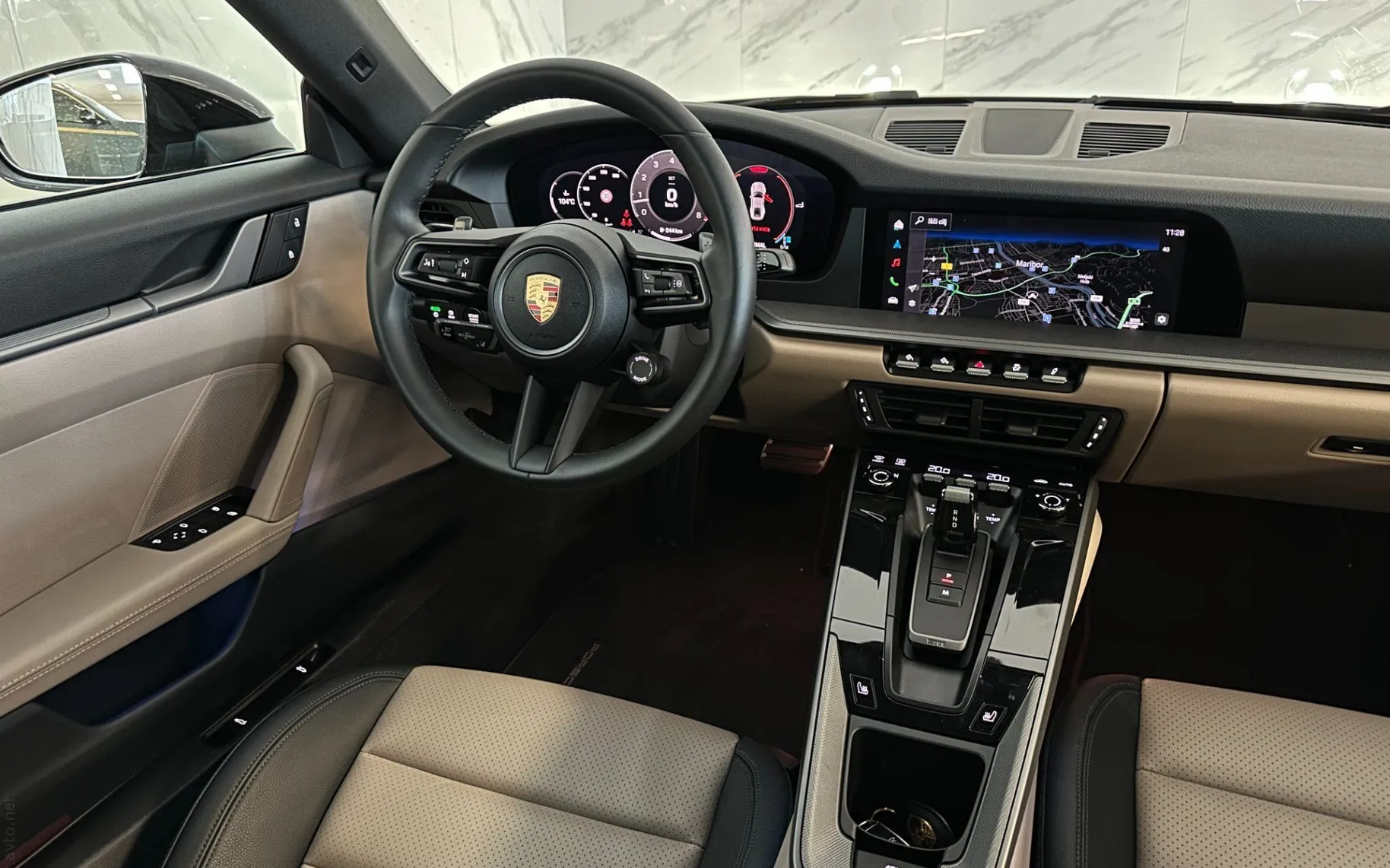 Notranja slika - Porsche 911 - Carrera Coupé|Slo|Garancija|Kamera|Akrapovič|Gre.. - 10