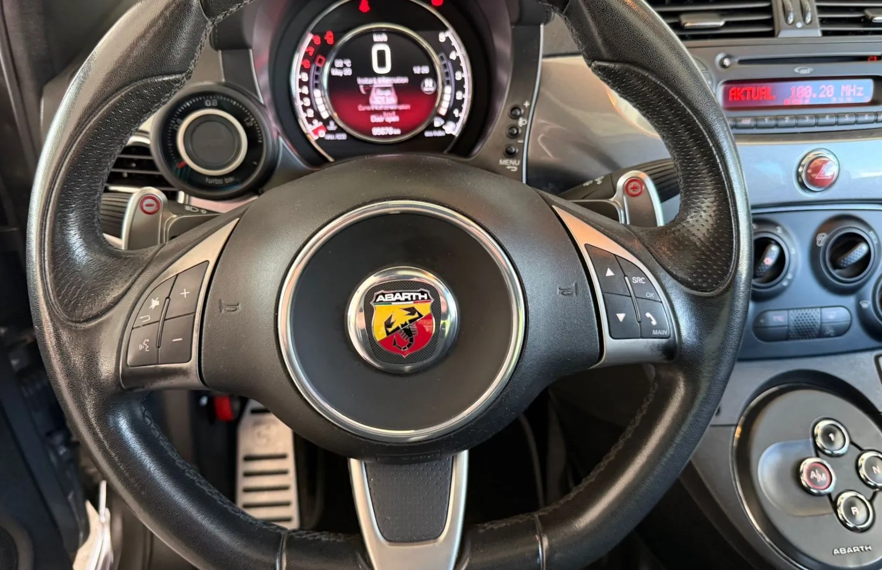 Zunanja slika - Abarth 595 - 1.4 16v turbo 140ks  AVT.-ATRAKTIVEN-PANORAMA... - 11