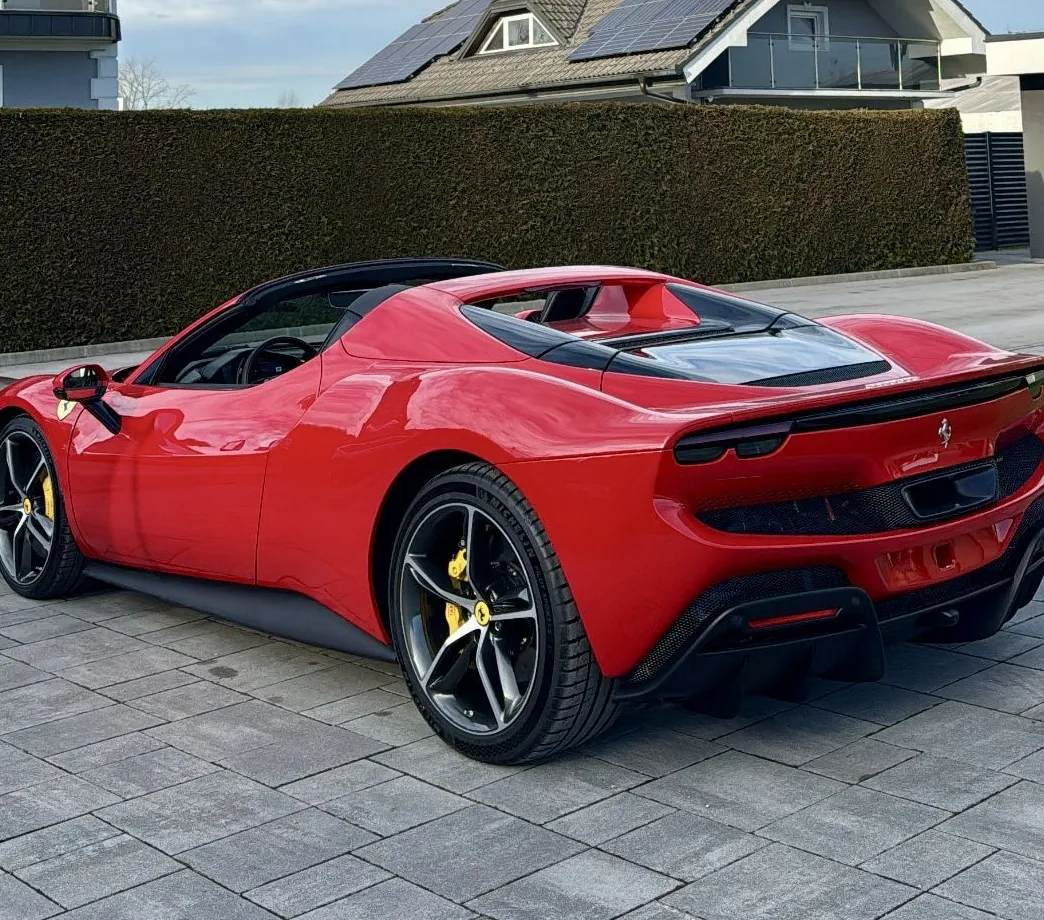 Zunanja slika - Ferrari 296 - GTS-SPYDER-830KM-CARBON-LIFT-AKRAPOVIČ - 3