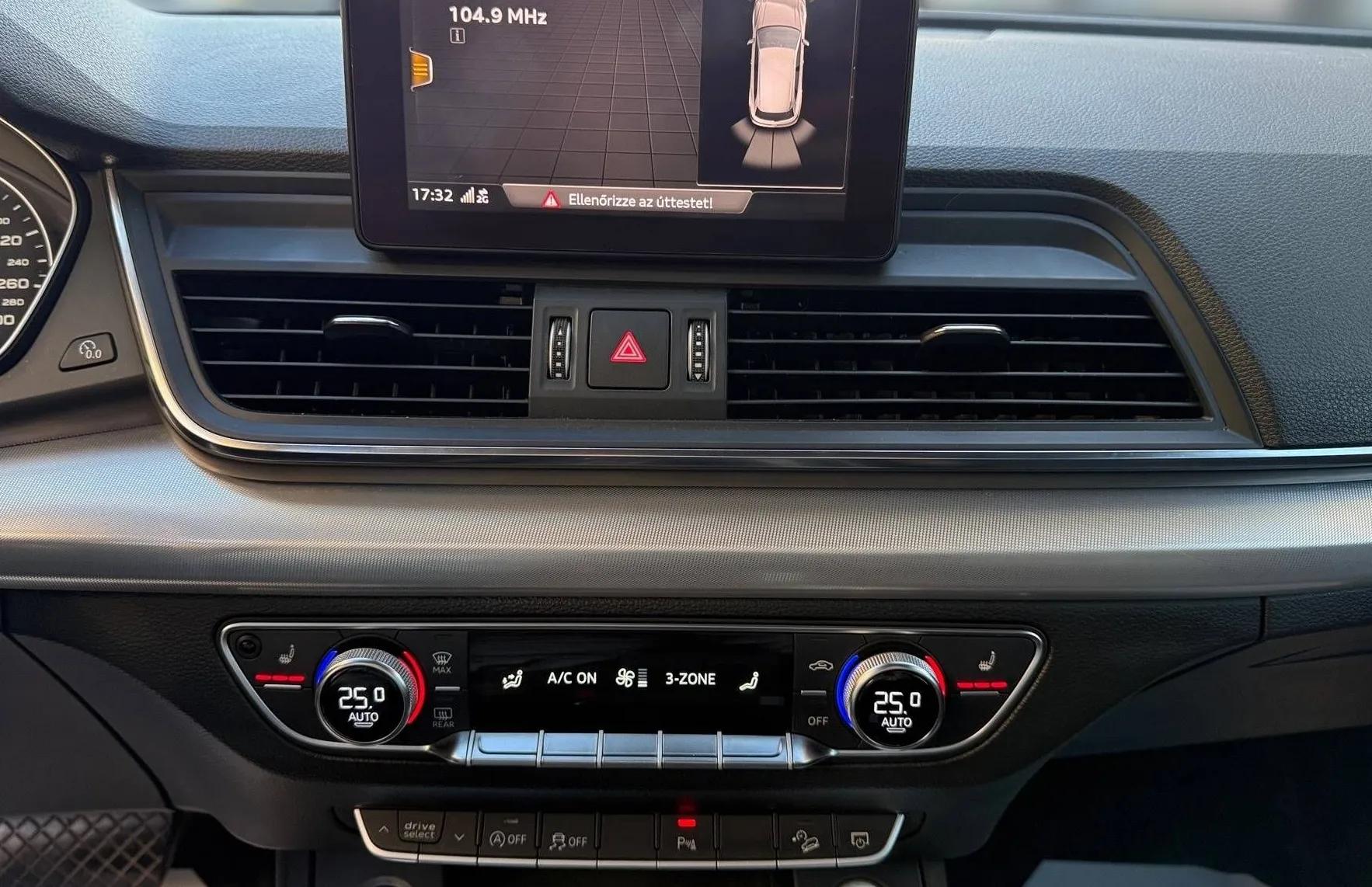 Zunanja slika - Audi Q5 - 2.0 TDI 4X4 S LINE MATRIX NAVIGACIJA GR.SEDEŽEV T. - 16