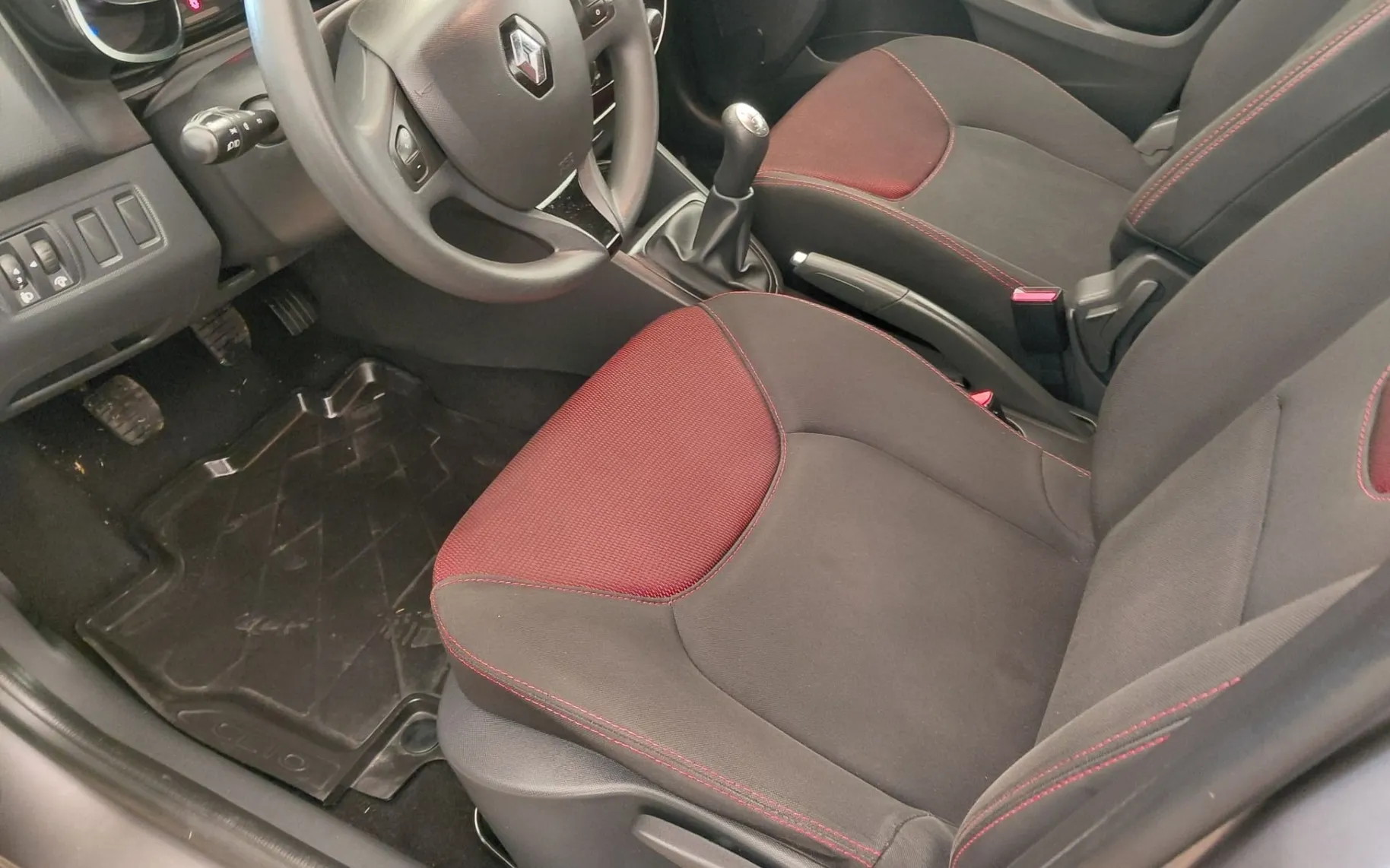 Zunanja slika - Renault Clio - Grandtour 1.2 16V SAMO 75000 KM-ODLIČEN - 5
