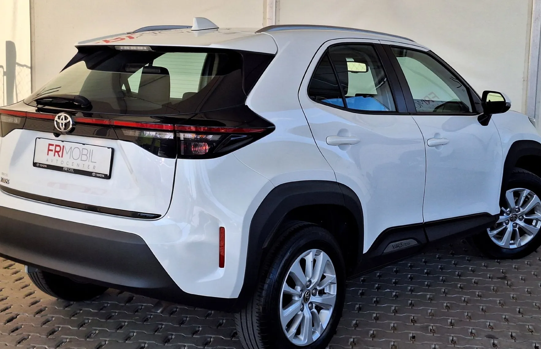 Zunanja slika - Toyota Yaris Cross - 1.5 VVT-iE Sol Assist M T6 - 3