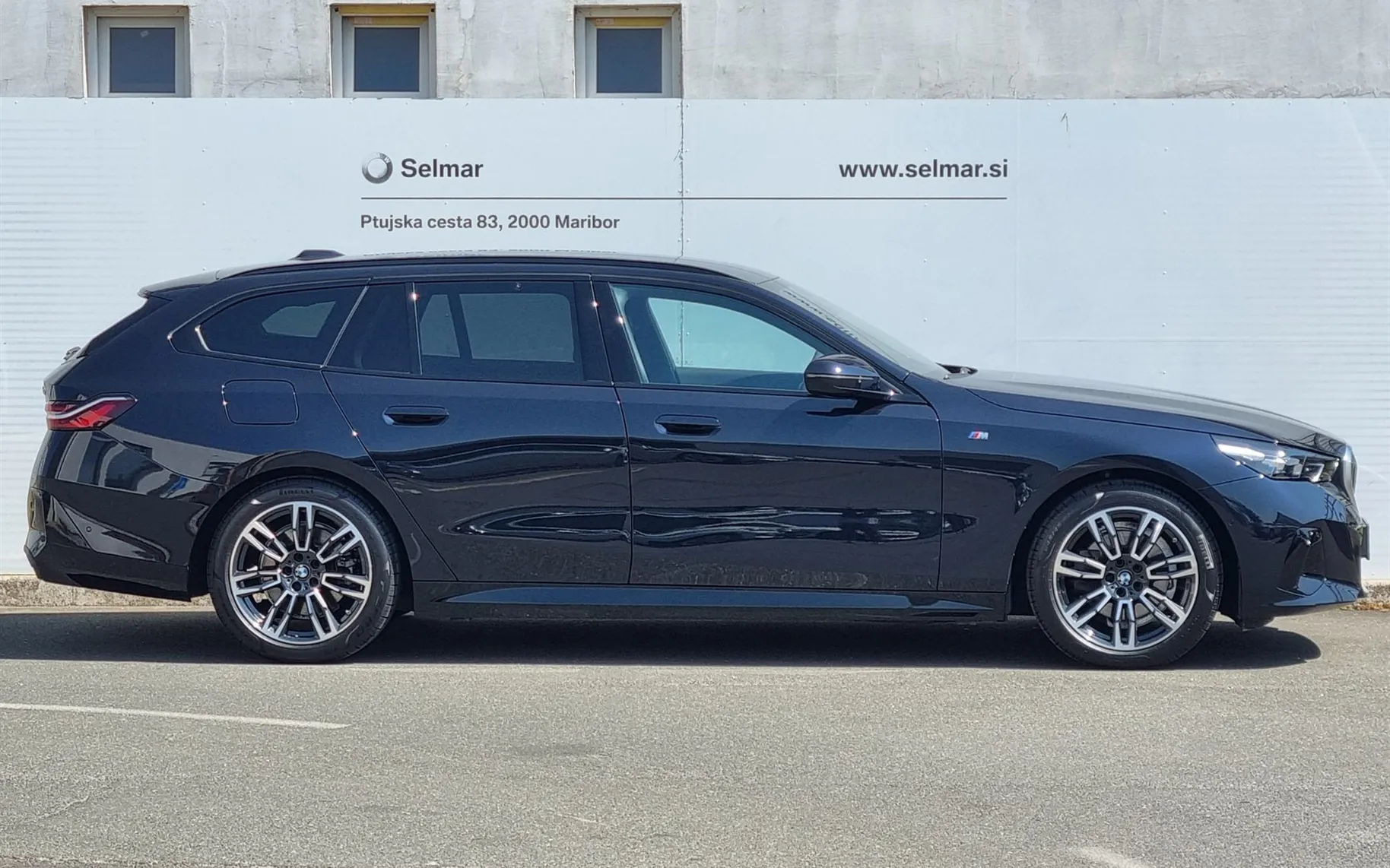 Zunanja slika - BMW Serija 5 - 520d xDrive Touring - 3