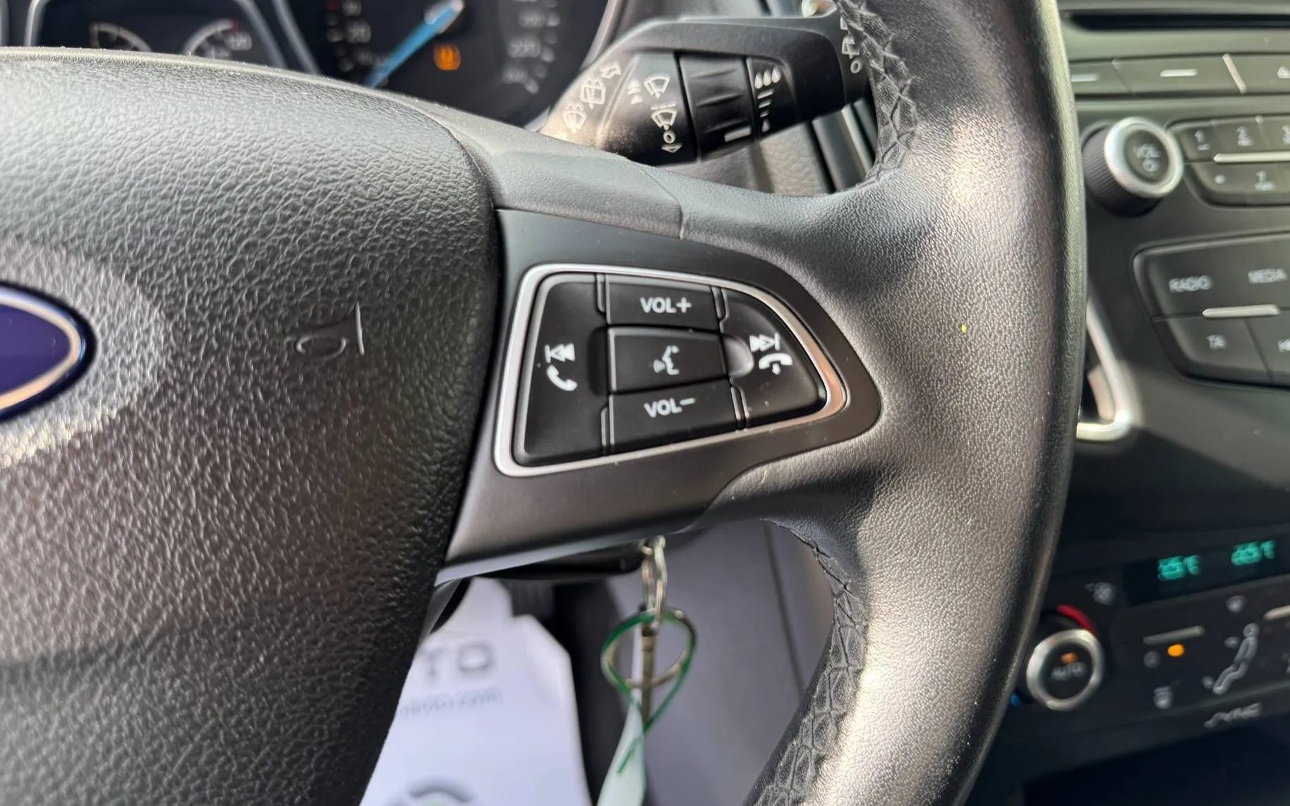 Zunanja slika - Ford Focus - TITANIUM°SLO°AVT.KLIMA°PARK.SEN.°ALU°BLUETOOTH°P.. - 14