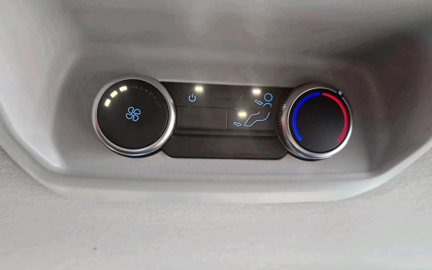 Zunanja slika - Ford Transit Custom - Kombi 320 2.0 TDCi L2H1  DMR  Trend-SLO-LED-KAMERA - 8