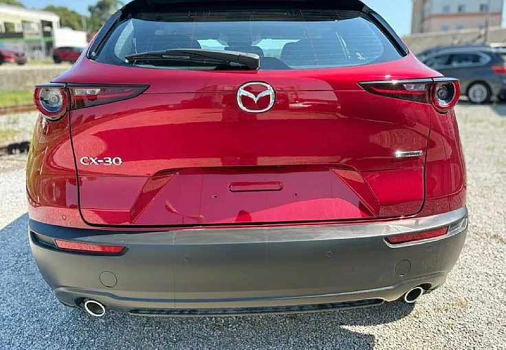 Zunanja slika - Mazda CX-30 - e-Skyactiv G140 Centre-line - 4
