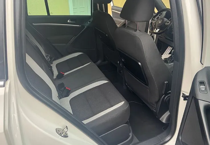 Zunanja slika - Volkswagen Tiguan - 2.0 TDI 4X4 DSG R-LINE 1.LASTNIK ALU18 XENON LED - 11
