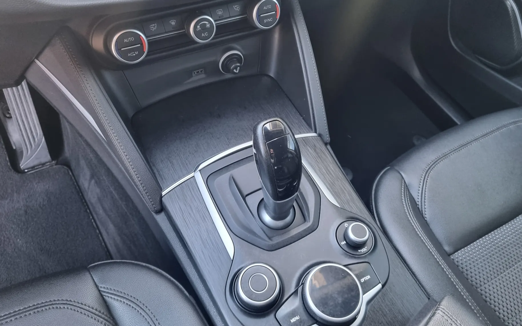 Zunanja slika - Alfa Romeo Stelvio - 2.0 Turbo Q4 200 Avtomatik - OKVARA MOTORJA - 14