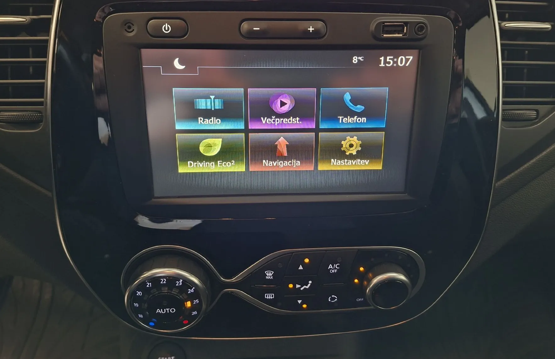 Zunanja slika - Renault Captur - Intens dCi 90-SLO-LED-NAVI-KAMERA-2X PDC- - 10