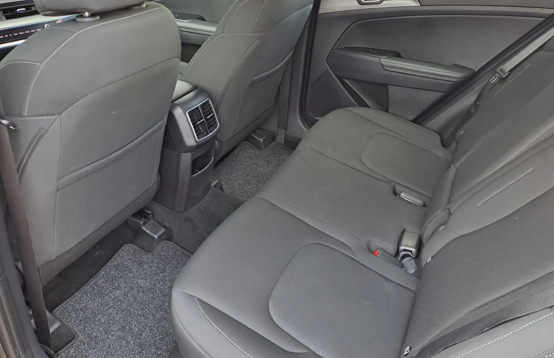 Zunanja slika - KIA Sportage - 1.6 T-GDi 118kW LX Fresh.ISG 7 DCT - 11