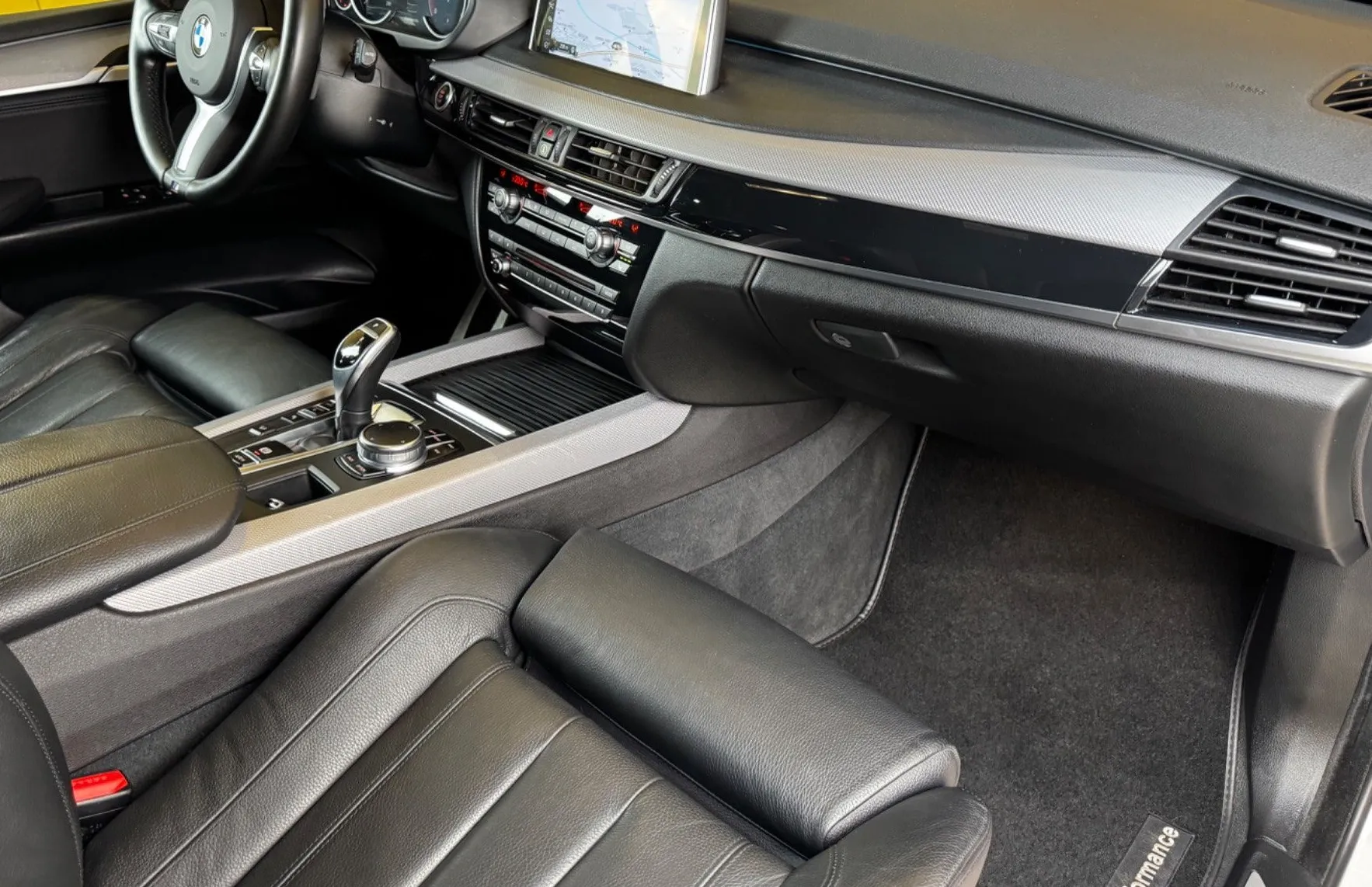 Zunanja slika - BMW X5 - serija :  xDrive30d M Sport-LED-VIRTUAL-HARMAN-GRETJE - 16