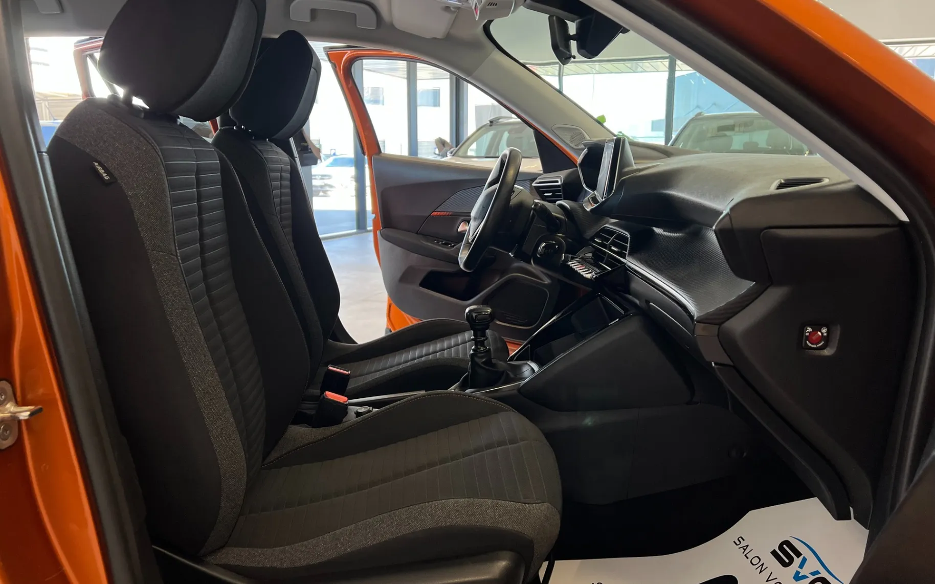 Zunanja slika - Peugeot 2008 - 1.2-1.LASTNIK-JAMSTVO-ODLIČEN-OBROK ŽE OD 128€ - 9