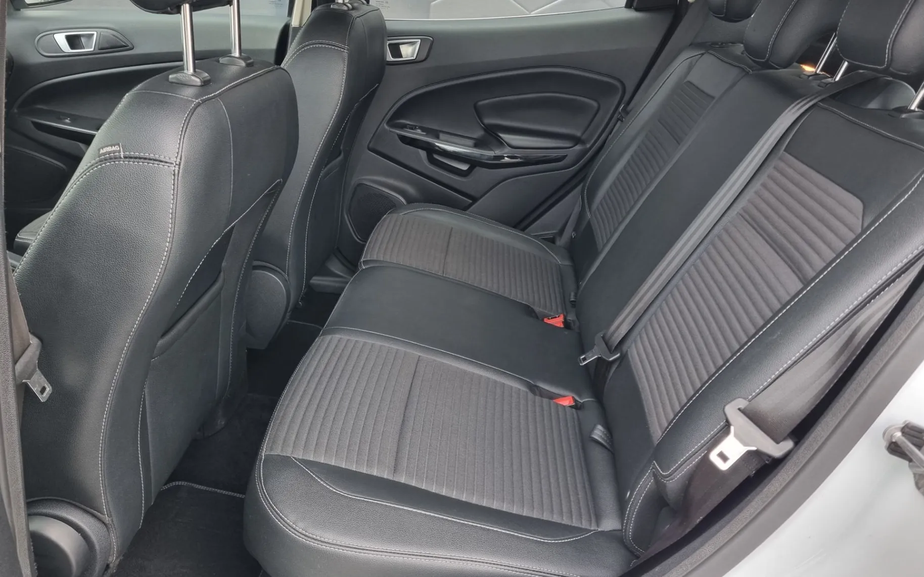 Zunanja slika - Ford Ecosport - 1.0 EcoBoost Titanium-Navi-LED-PDC-Temp.-USB-Usn - 12
