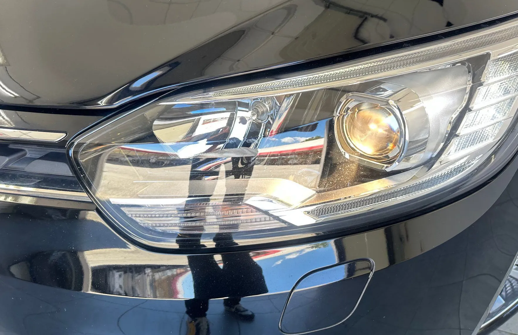 Zunanja slika - Renault Scénic - Grand Scenic Blue dCi 120 Intens.KAMERA.NAVI.USNJE.KLJUKA.7SEDE - 3