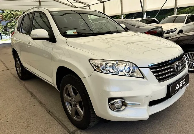 Zunanja slika - Toyota RAV4 - 4WD 2.2 D-4D Limited 1.LASTNIK LETNO JAMSTVO - 3